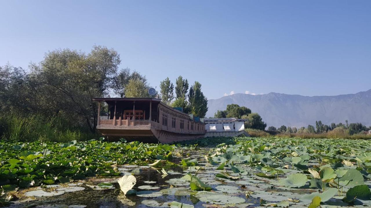 Hotel Kings Houseboats Srīnagar Exterior foto